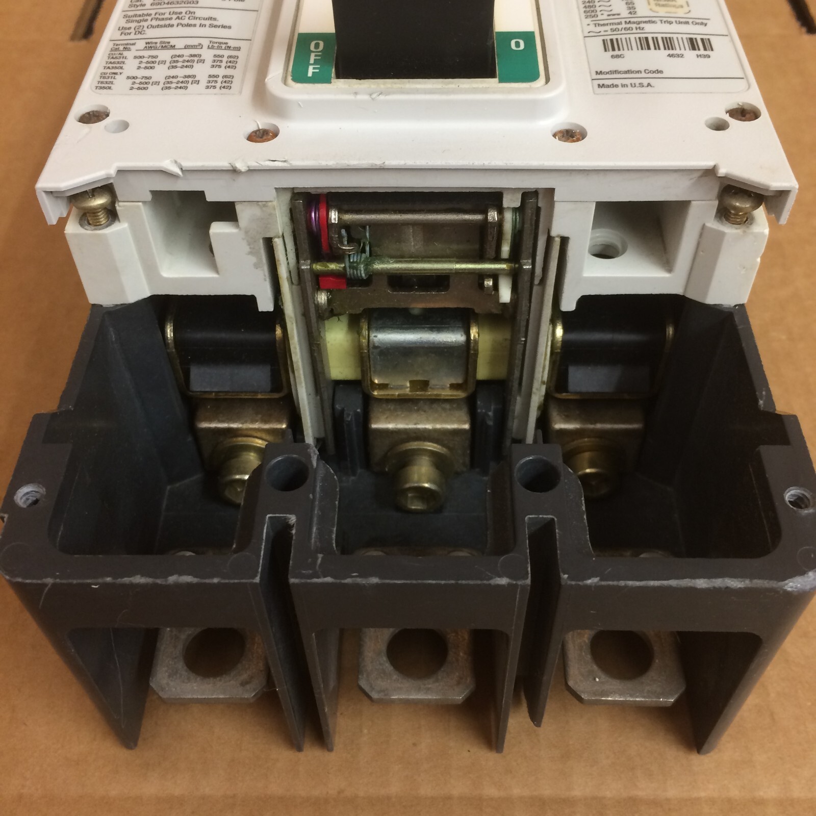 Eaton Cutler Hammer L630H LGH3630NN 600amp 3pole circuit breaker 480V 3P NICE!