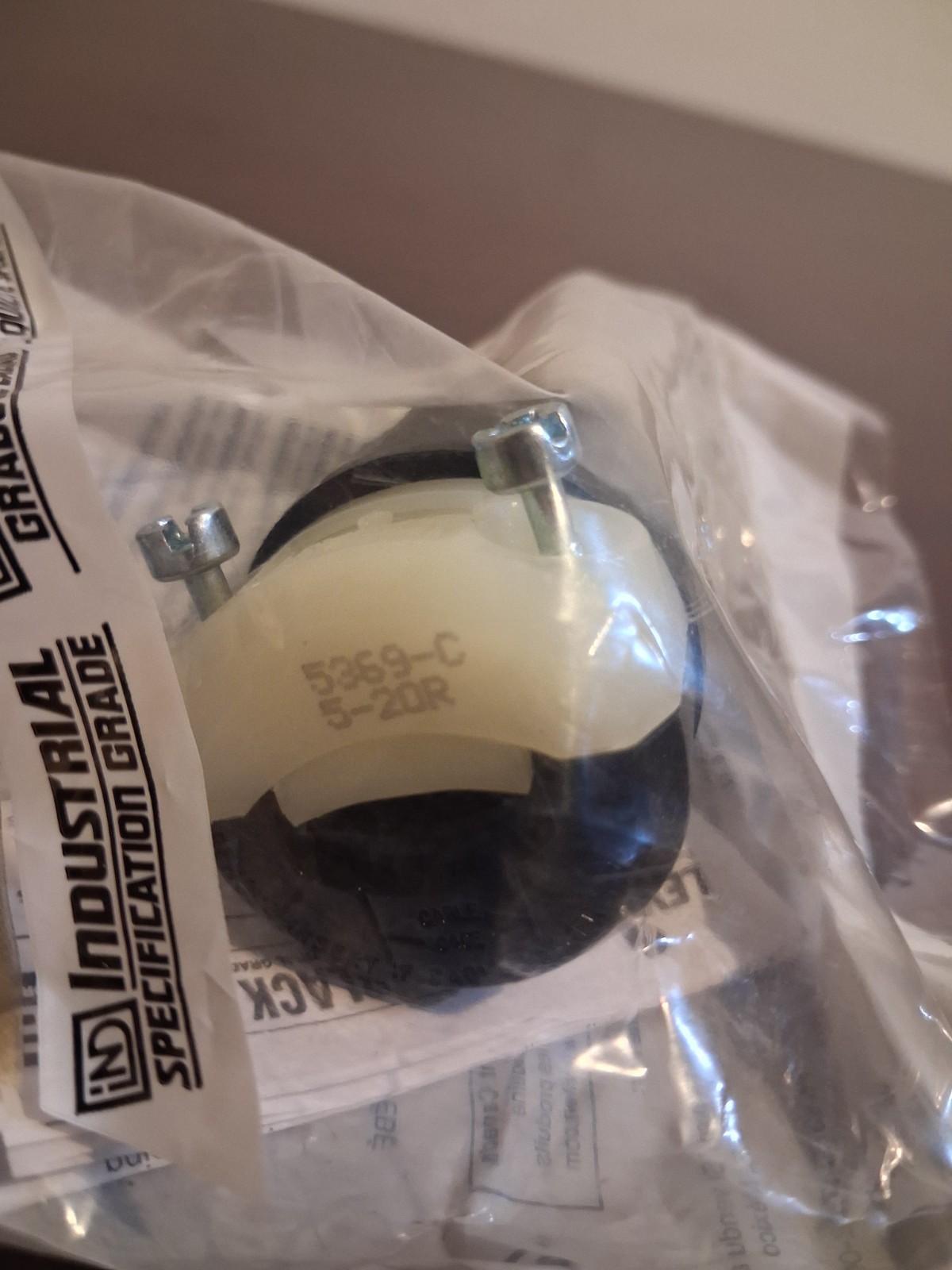 Leviton 5369-C Industrial Grade Straight Blade Connector