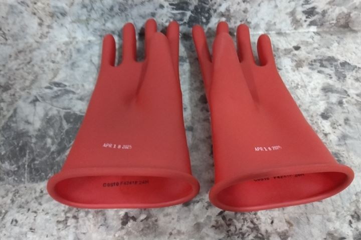 National Safety Apparel KITGC0R10-NR Size 10 11 In Glove L Electrical Glove Kit