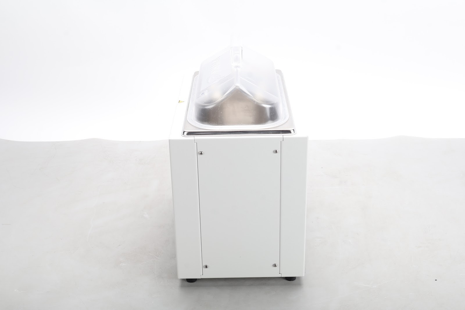 VWR 89032-214 Digital Heated Water Bath 5L With Power Cable, Bottom Pan, and Lid