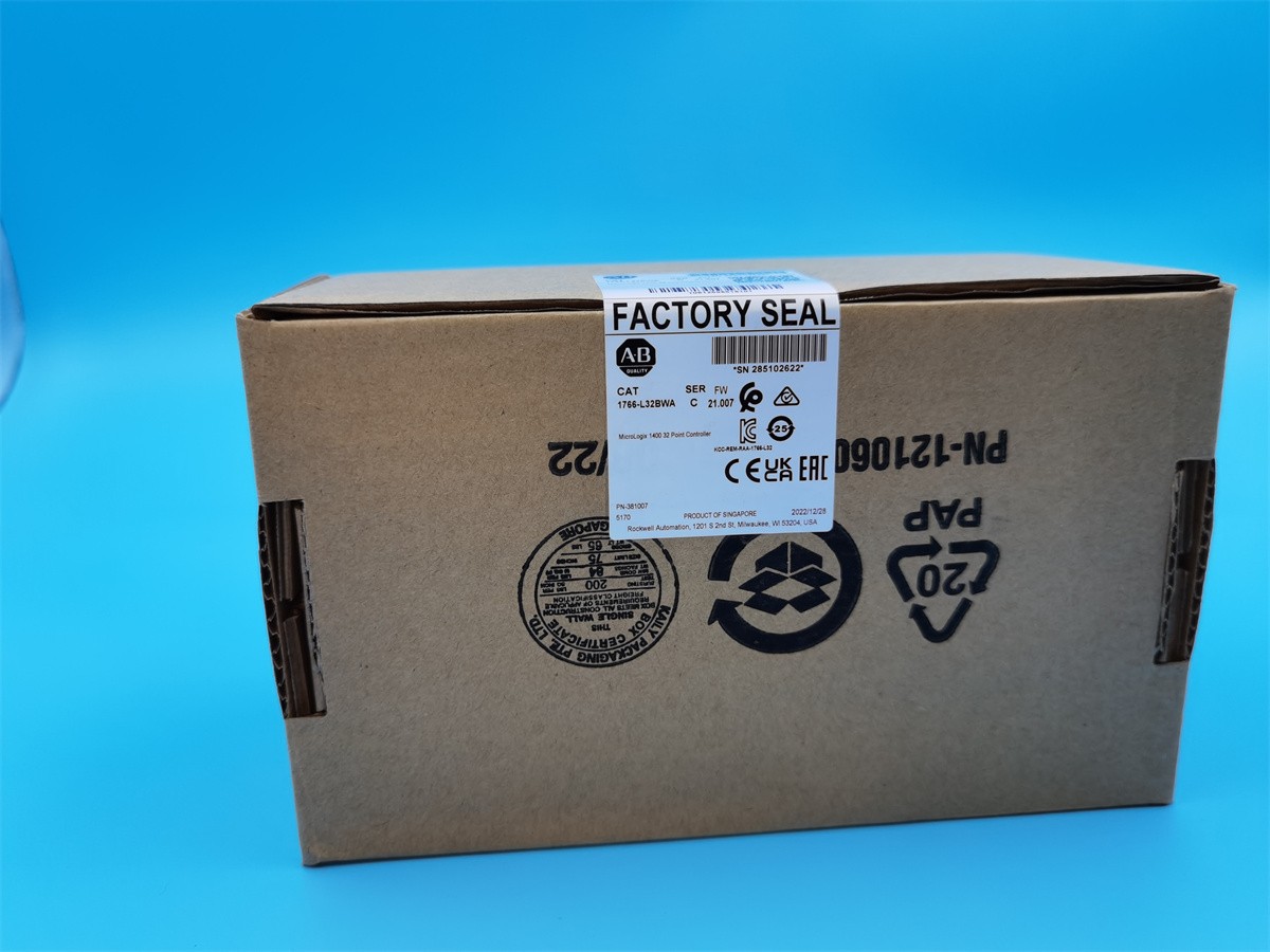 New Factory Seled MicroLogix 1400 32 Point Controller 1766-L32BWA Series C