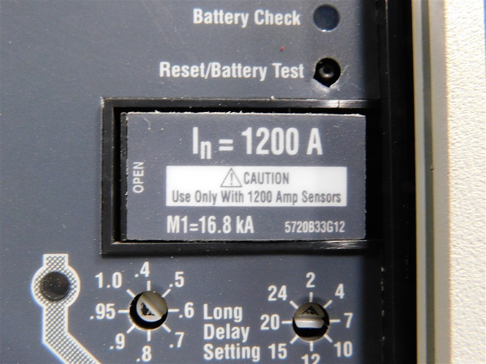 USED Cutler Hammer Magnum DS MDS616 Power Circuit Breaker 1600A 635V 1200A Plug