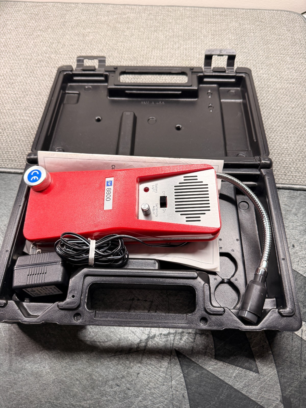 TIF 8800 Combustible Gas Detector w/ Case, Manual, & Power Cord