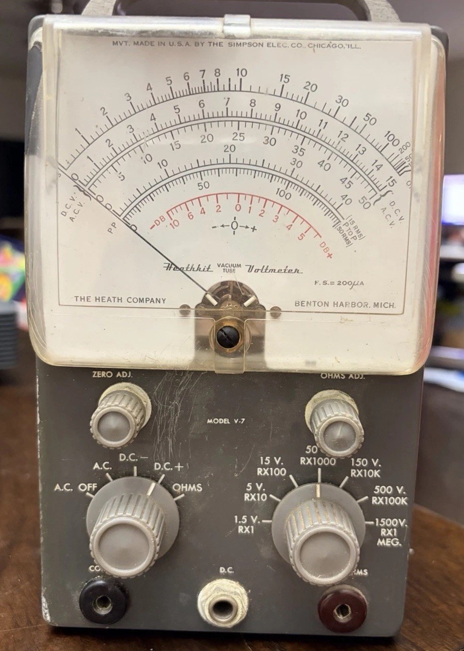 Heathkit V-7A VTVM Analog AC/DC Vacuum Tube Voltmeter 0-1500V 25Hz-1MHz