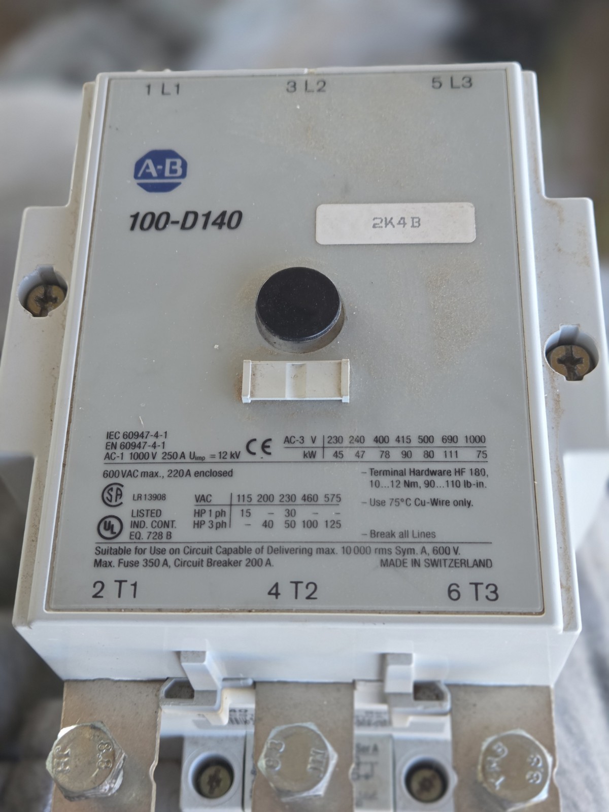 A-B Allen Bradley 100-D140 250 Amp 110-127 V Coil