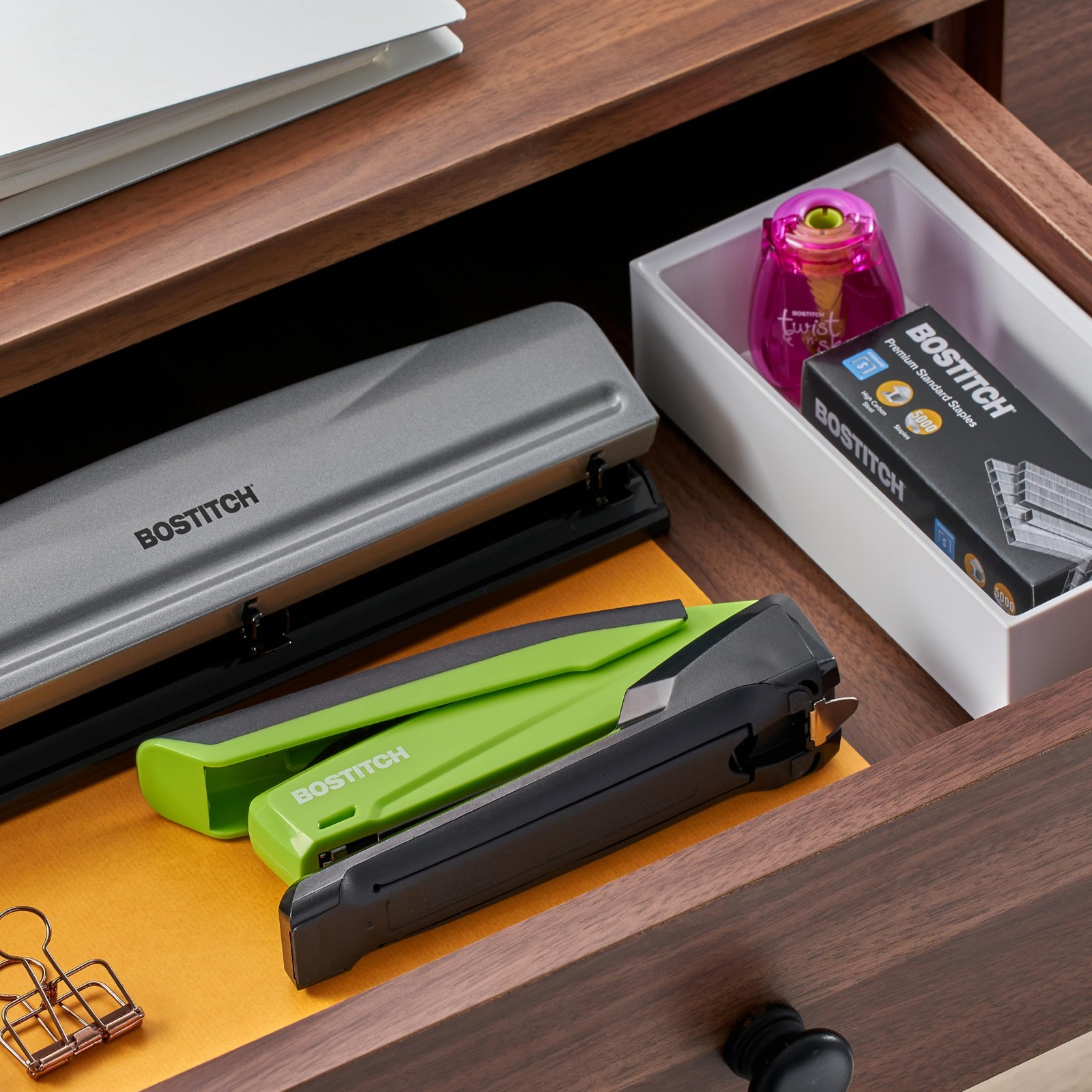 Bostitch Office InPower Spring-Powered Desktop Plastic-Full Strip, Green