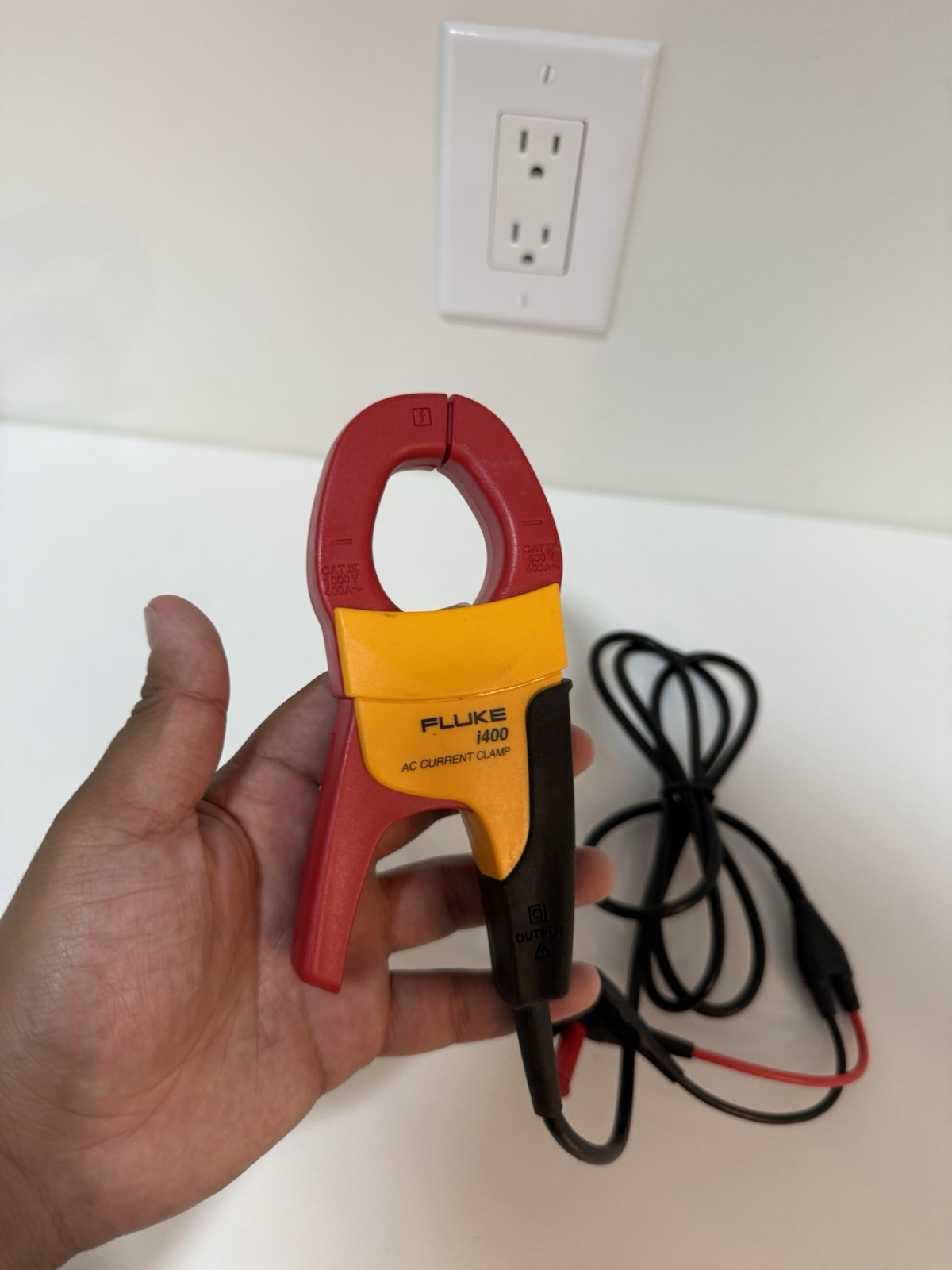 FLUKE I400 AC CURRENT CLAMP (NEW) SHIPS FAST – TESTED