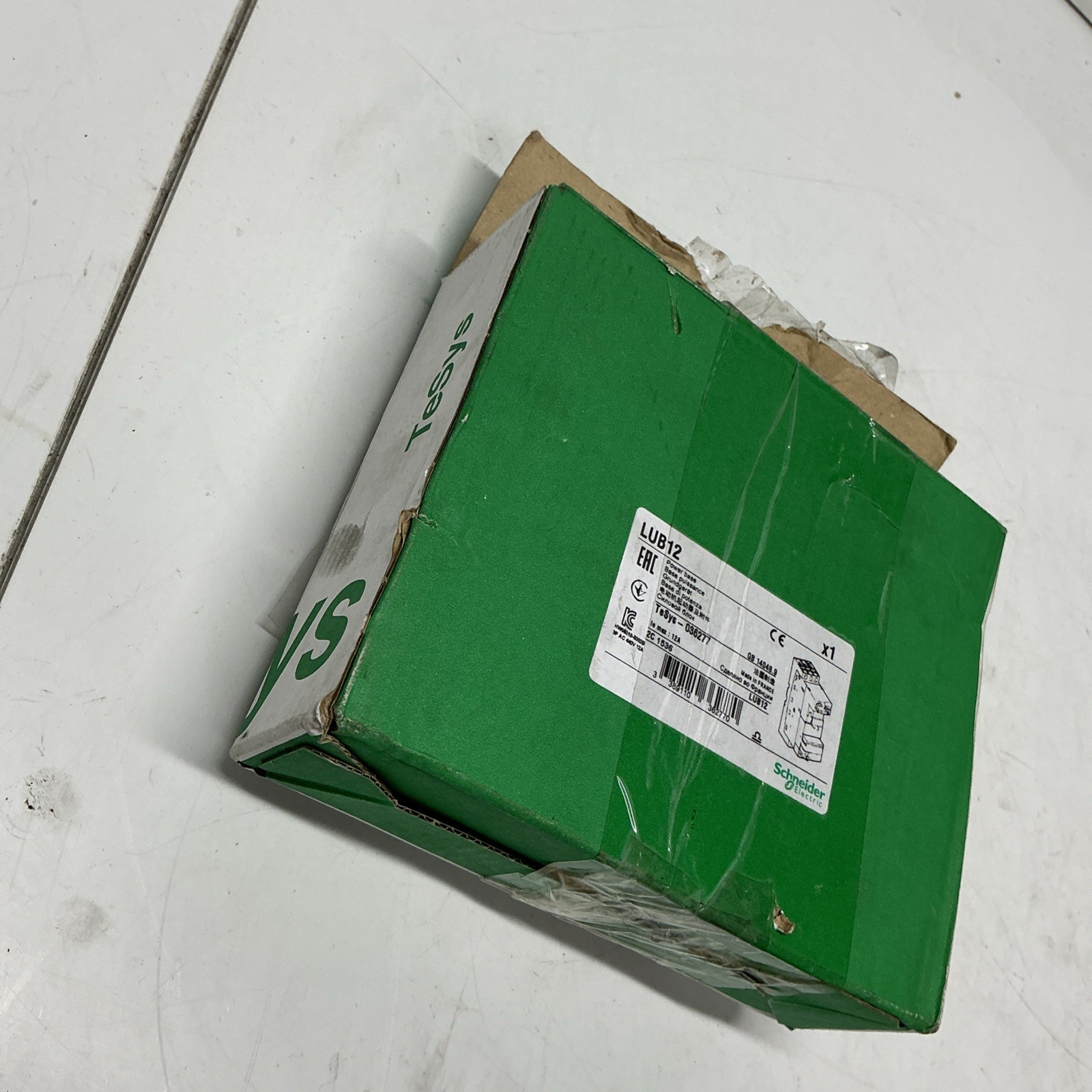 Schneider LUCB05FU/LUB12 Motor Control Unit W/ LUA8E20 AUX Contact. W-274