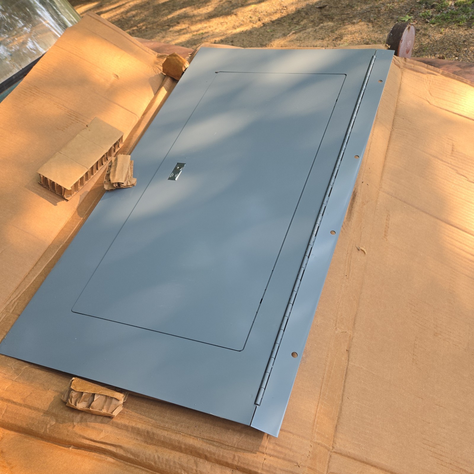 NEW OLD STOCK SQUARE D NC38SHR SURFACE MOUNT HINGED PANEL COVER/TRIM