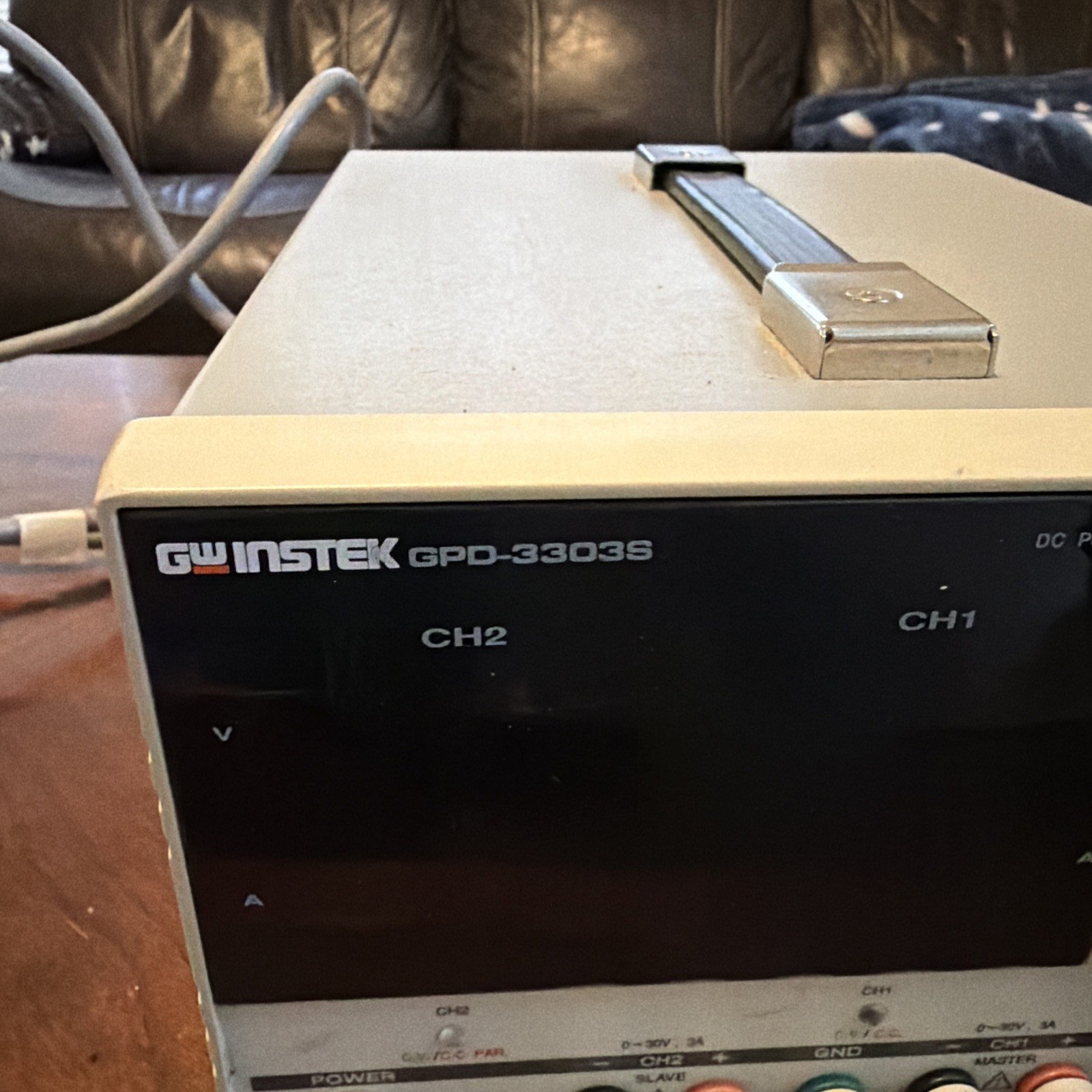 GW Instek GPD-3303S 3-Channel Programmable Linear DC Power Supply 195W