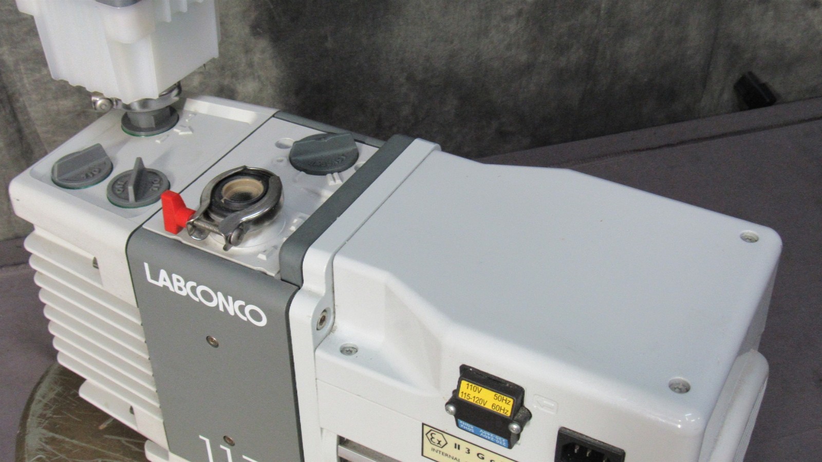 LabConco 117 Rotary Vane Vacuum Pump & Mist Filter; WARRANTY