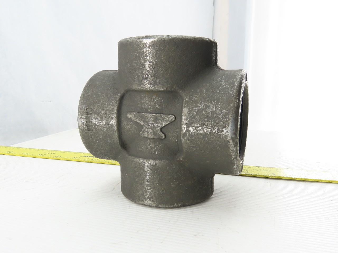 SA/A105 B16 2″ NPT Malleable Black Iron Cross Pipe Fitting 4-Way Female