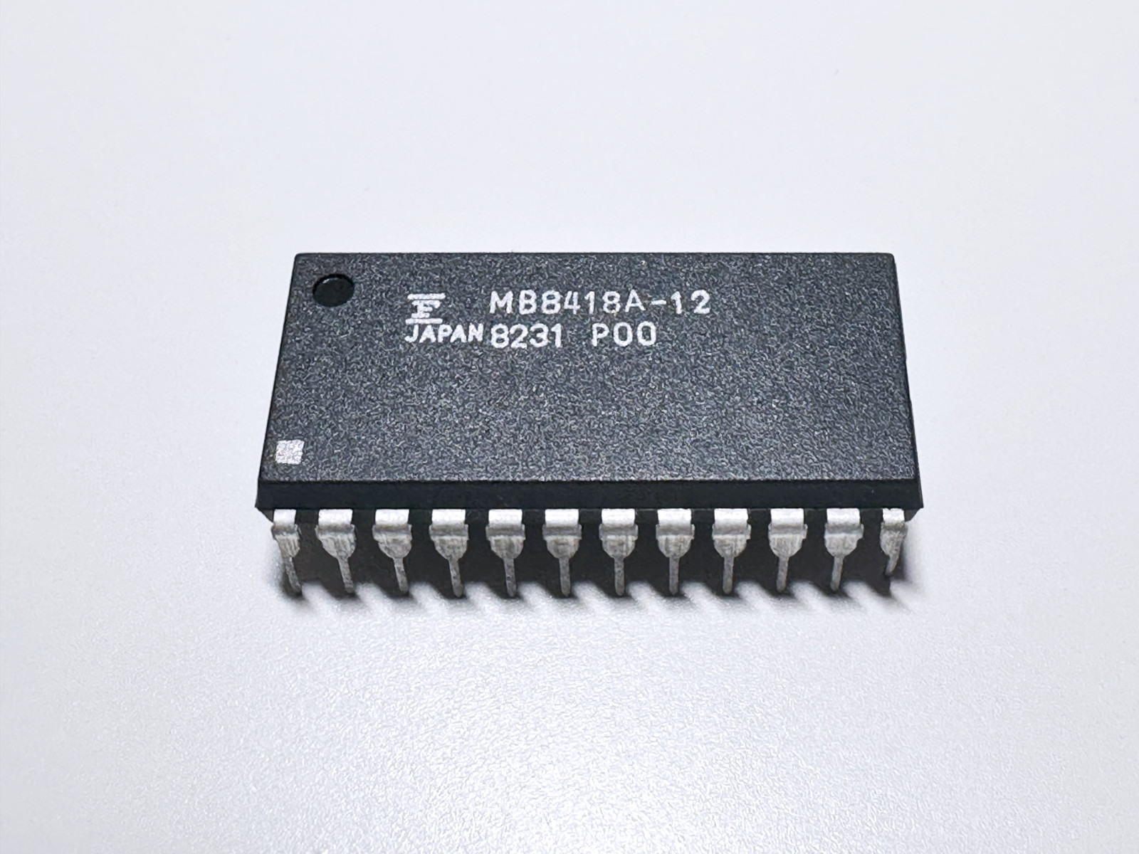 1X MB8418A-12 Fujitsu CMOS Static RAM 16K SRAM 2Kx8 bit Memory IC 120ns DIP-24