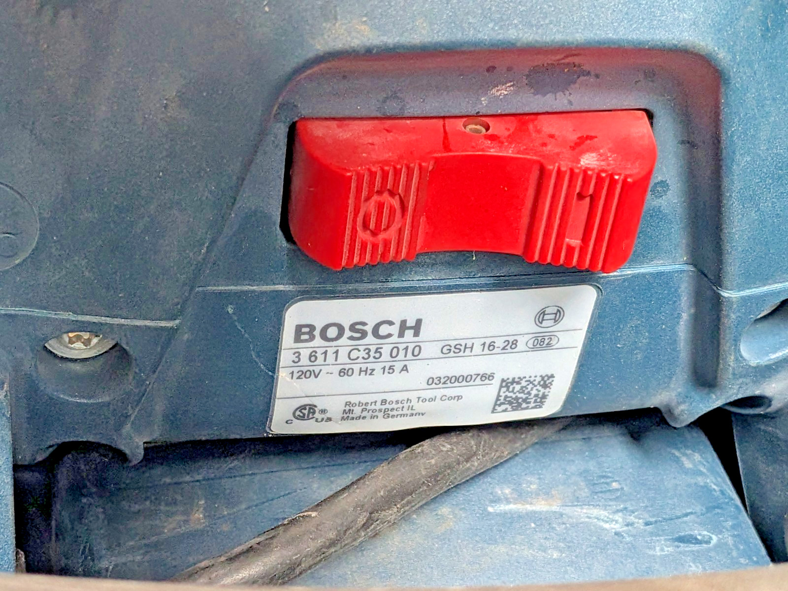 🤠 BOSCH CORDED DEMOLITION JACKHAMMER GSH16 – 28