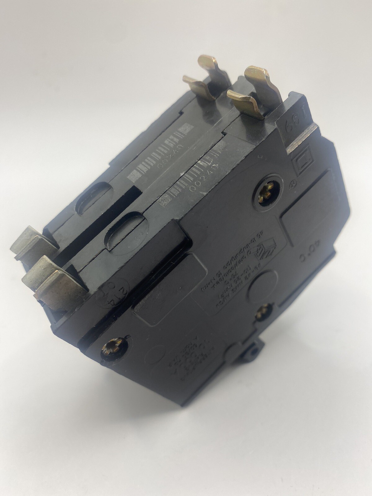 CHIPPED Square D QO240 2 Pole 40 Amp 120/240V AC Type QO Plug In Circuit Breaker