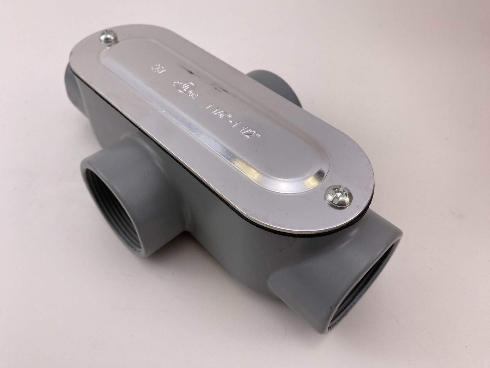 1-1/2″ Die-Cast Aluminum Condulet w/cover & Gasket Type X Configuration