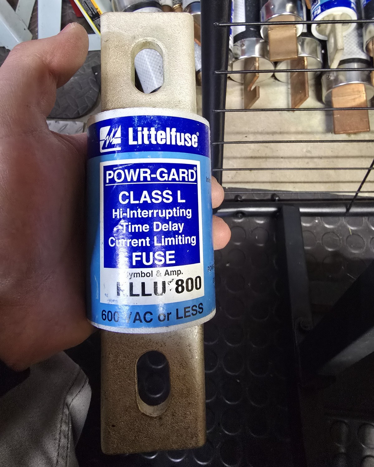 Littelfuse POWR-GARD Class L KLLU800 800A 600VAC Time-Delay Bolt-On Fuse