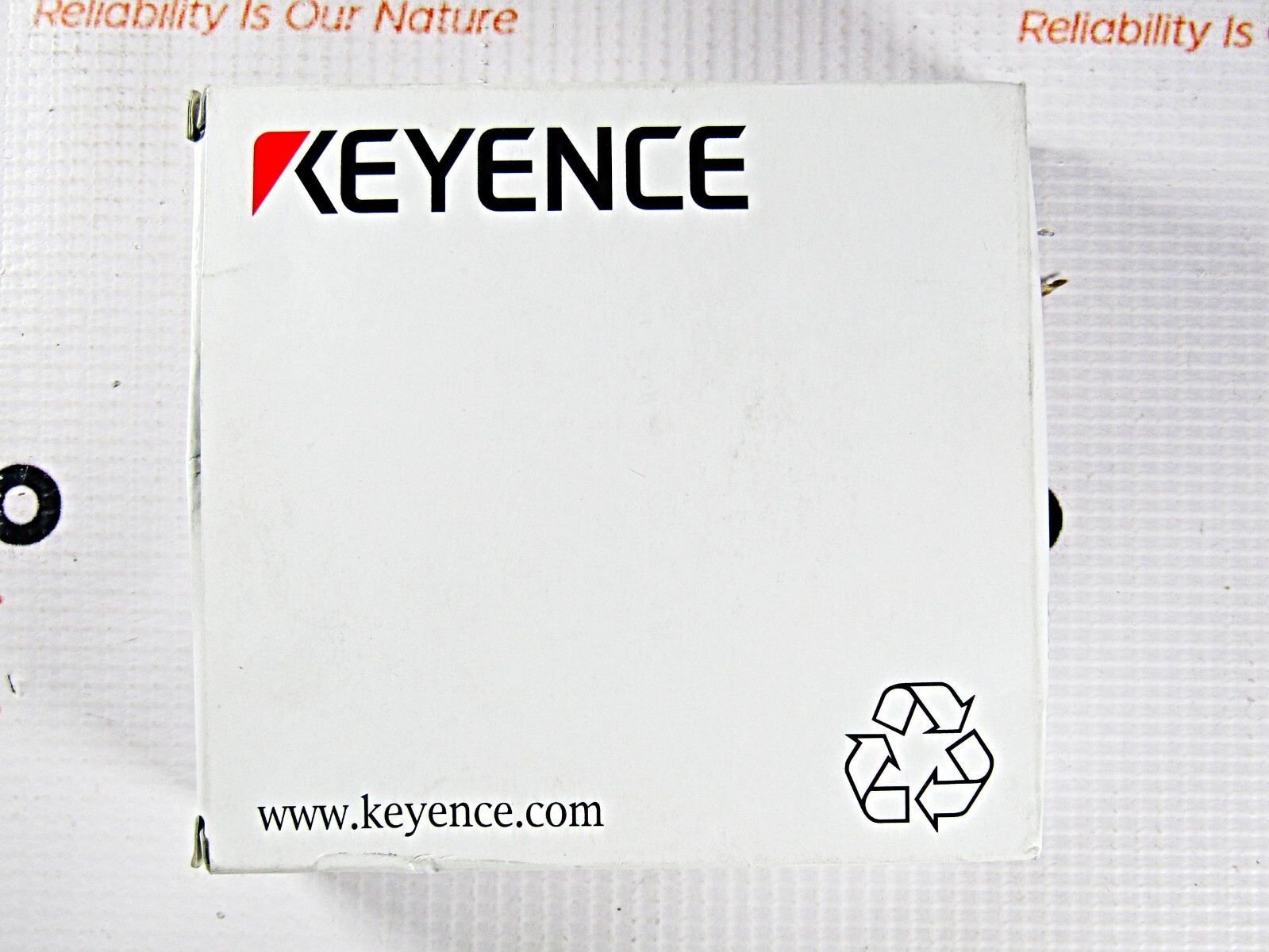 NEW Keyence PZ-G51EP Self Contained Photoelectric Sensor NIB