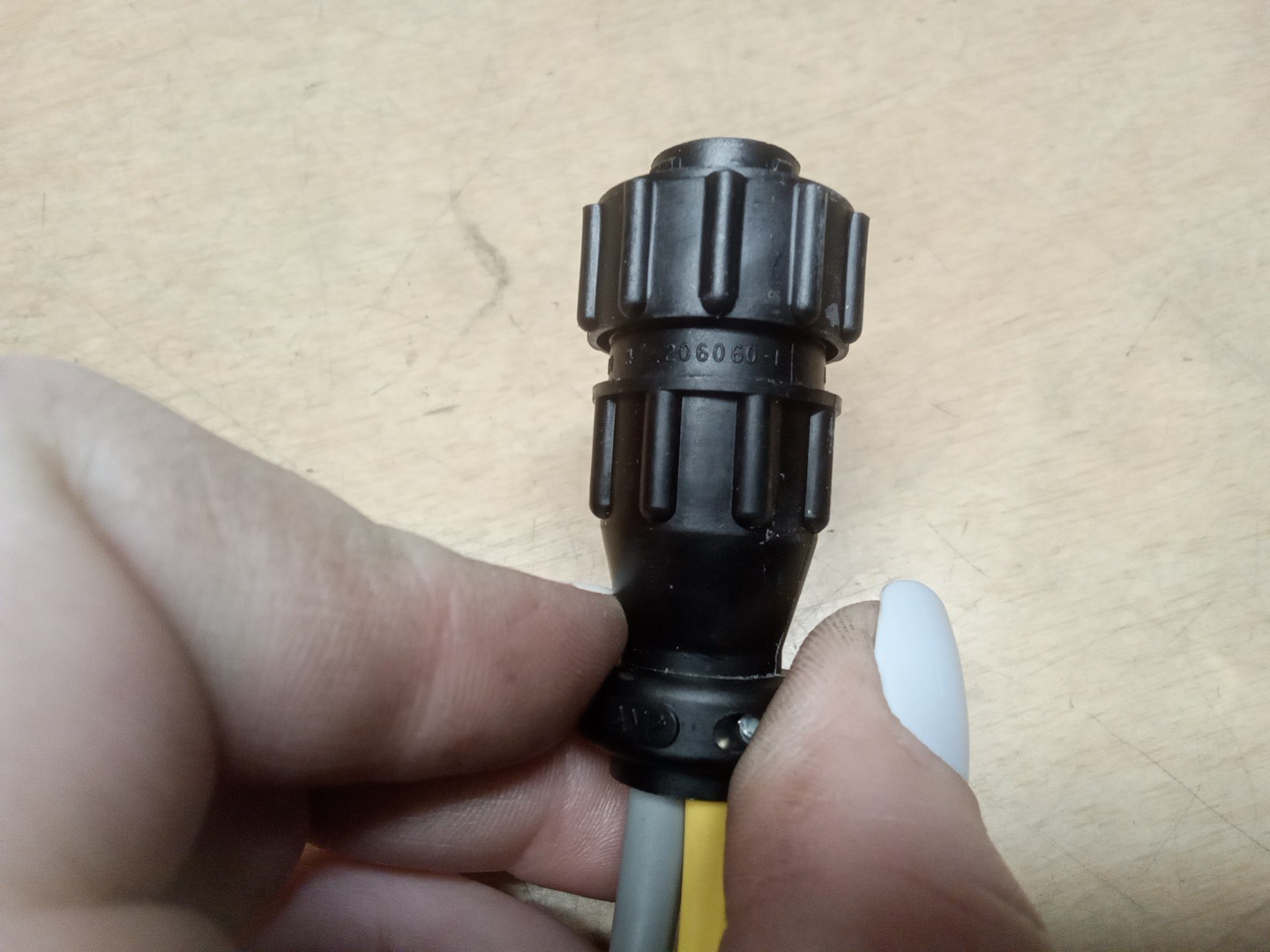 AMP 206060 4Pin Connector