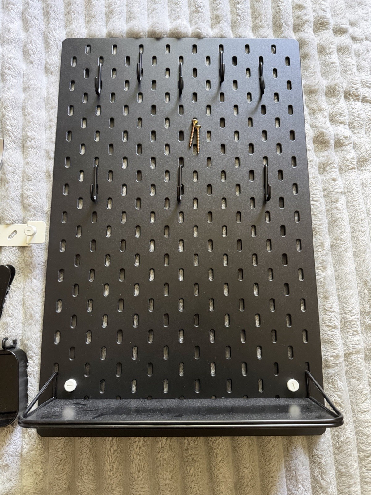 Ikea Skadis Pegboard 36cm x 56 cm (14 ¼» x 22″) – Black Plus Accessories