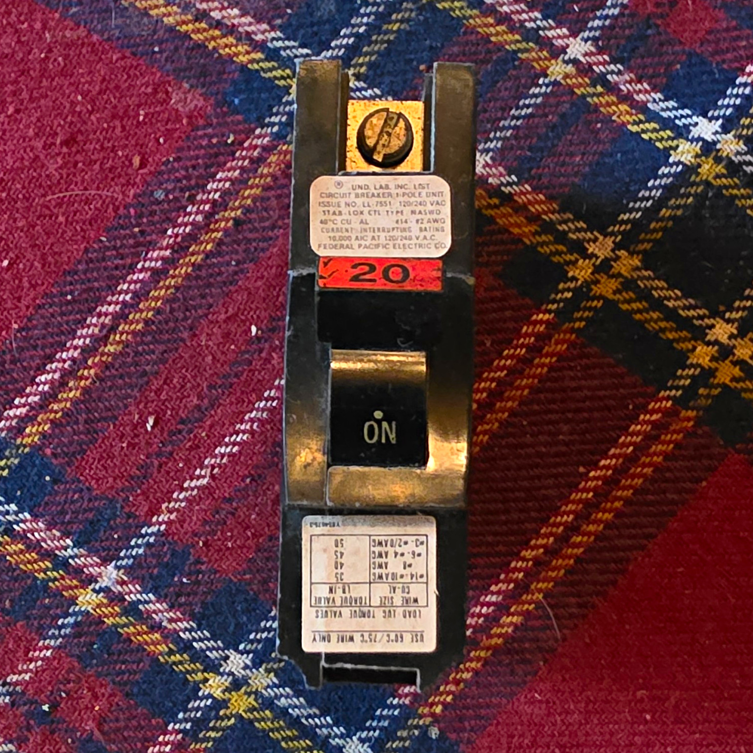 Federal Pacific Stab-Lok NA20 20A 1-Pole AC Breaker Trip Indicator 201-250V