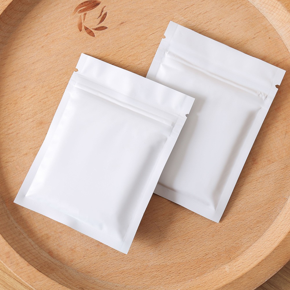 Mixed Sizes Flat White Metallic Mylar Reusable Zip Pouch Lightweight for Flower