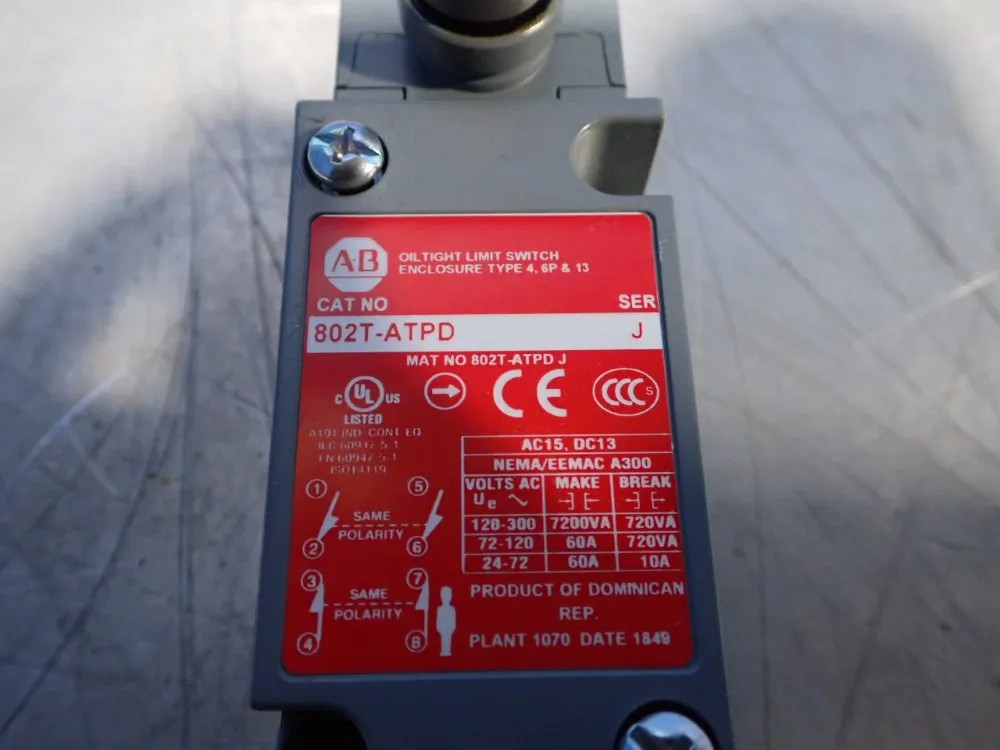 ALLEN BRADLEY 802T-ATPD LIMIT SWITCH 04200480964