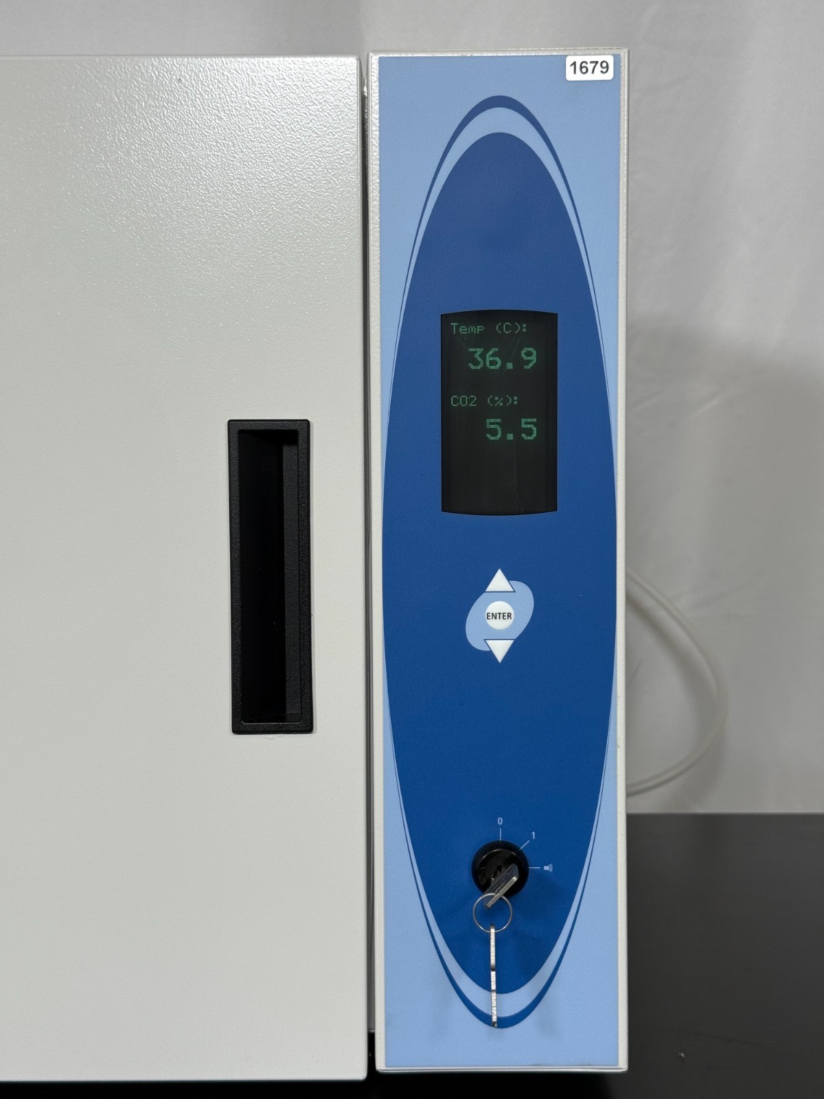 TESTED VWR Bench Top Air Jacketed CO₂ Mini Incubator Cat# 51014999, 40 Liter