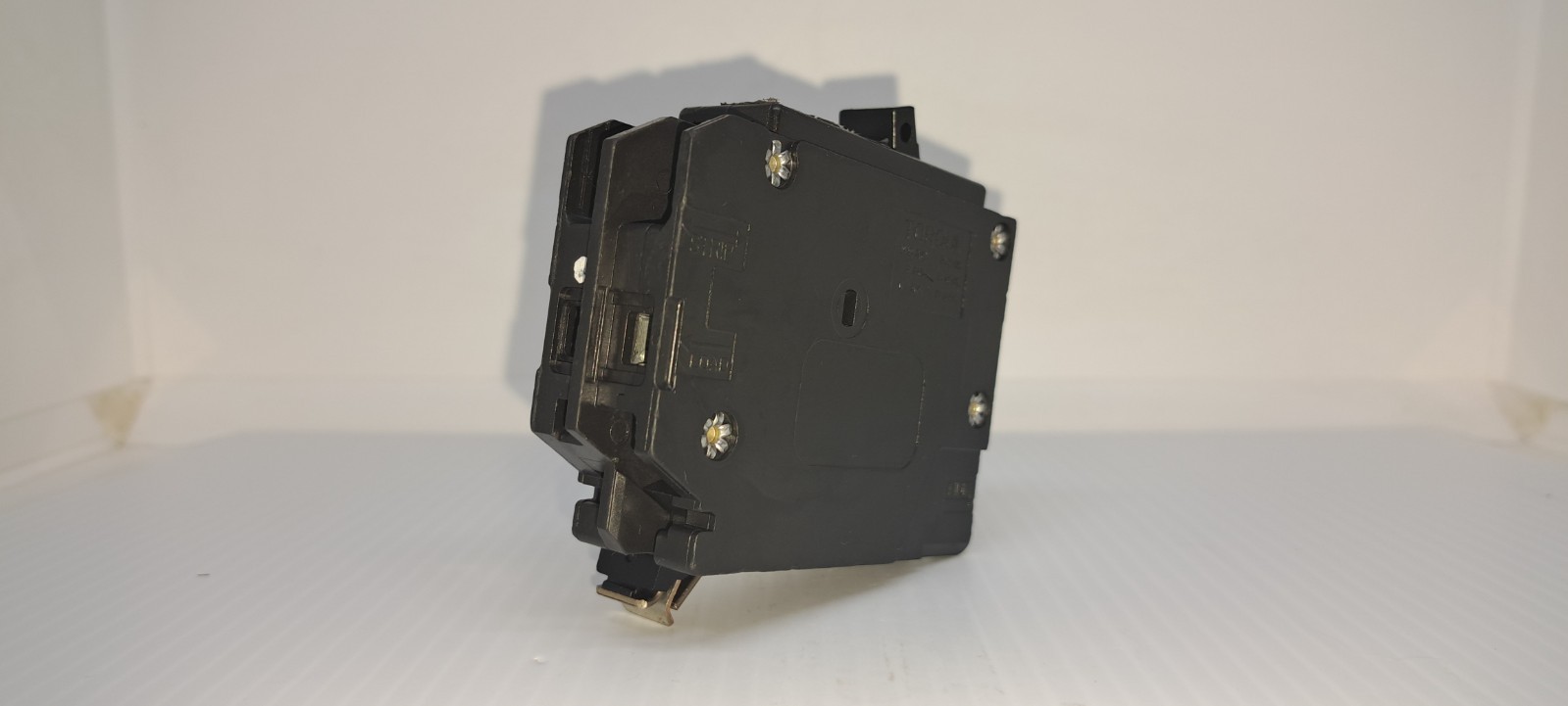 Eaton BRP120DF 20 Amp 1 Pole 120V AFCI/GFCI Dual Purpose Circuit Breaker
