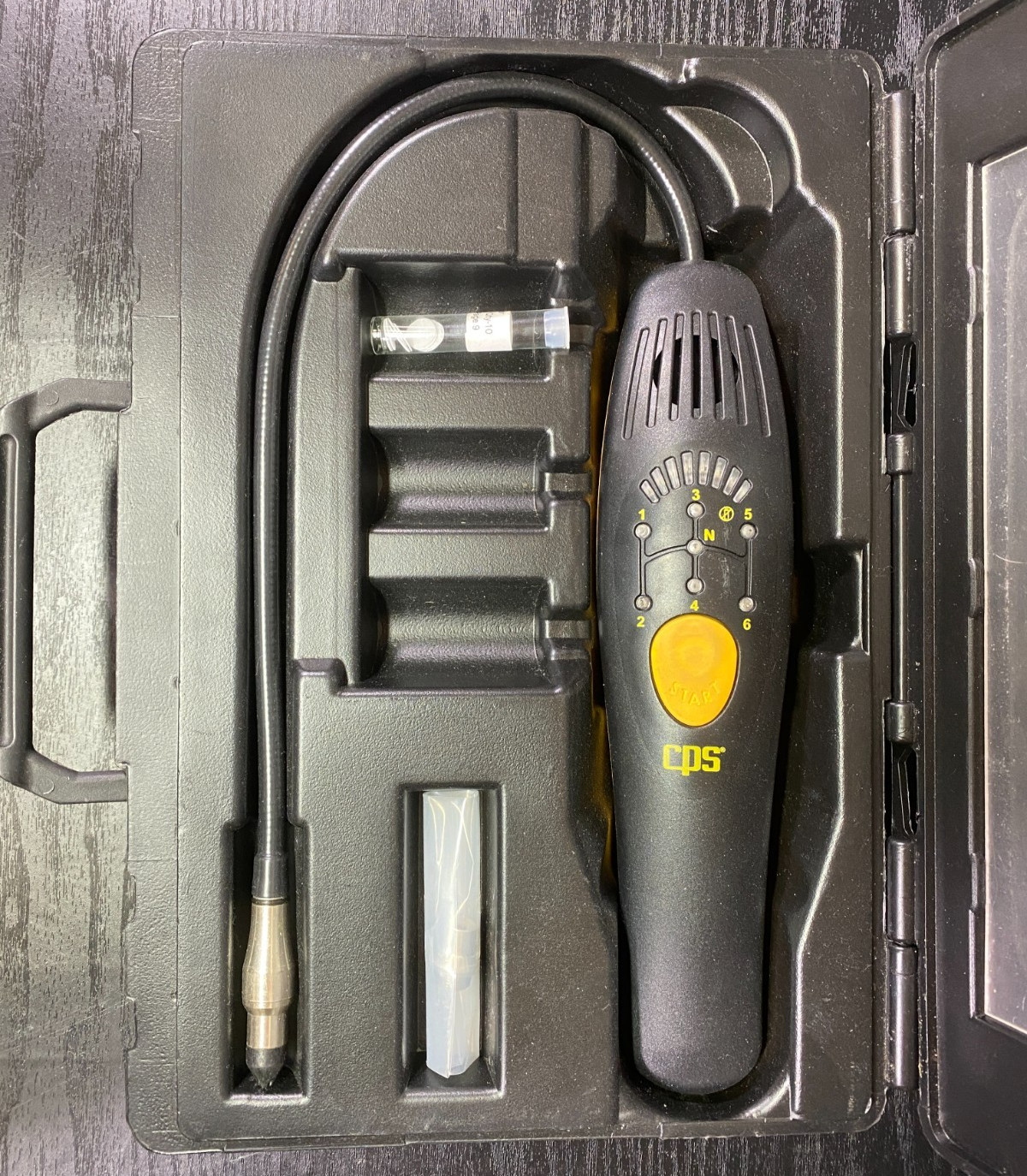 CPS Leak-Seeker II LS2 Electronic Refrigerant Leak Detector with Carrying Case