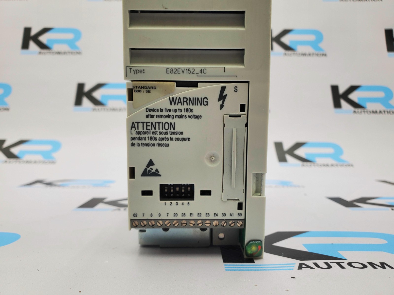 Lenze E82EV152_4C 8200 Vector Inverter Drive 3Ph 1.5kW/2HP 400/500V