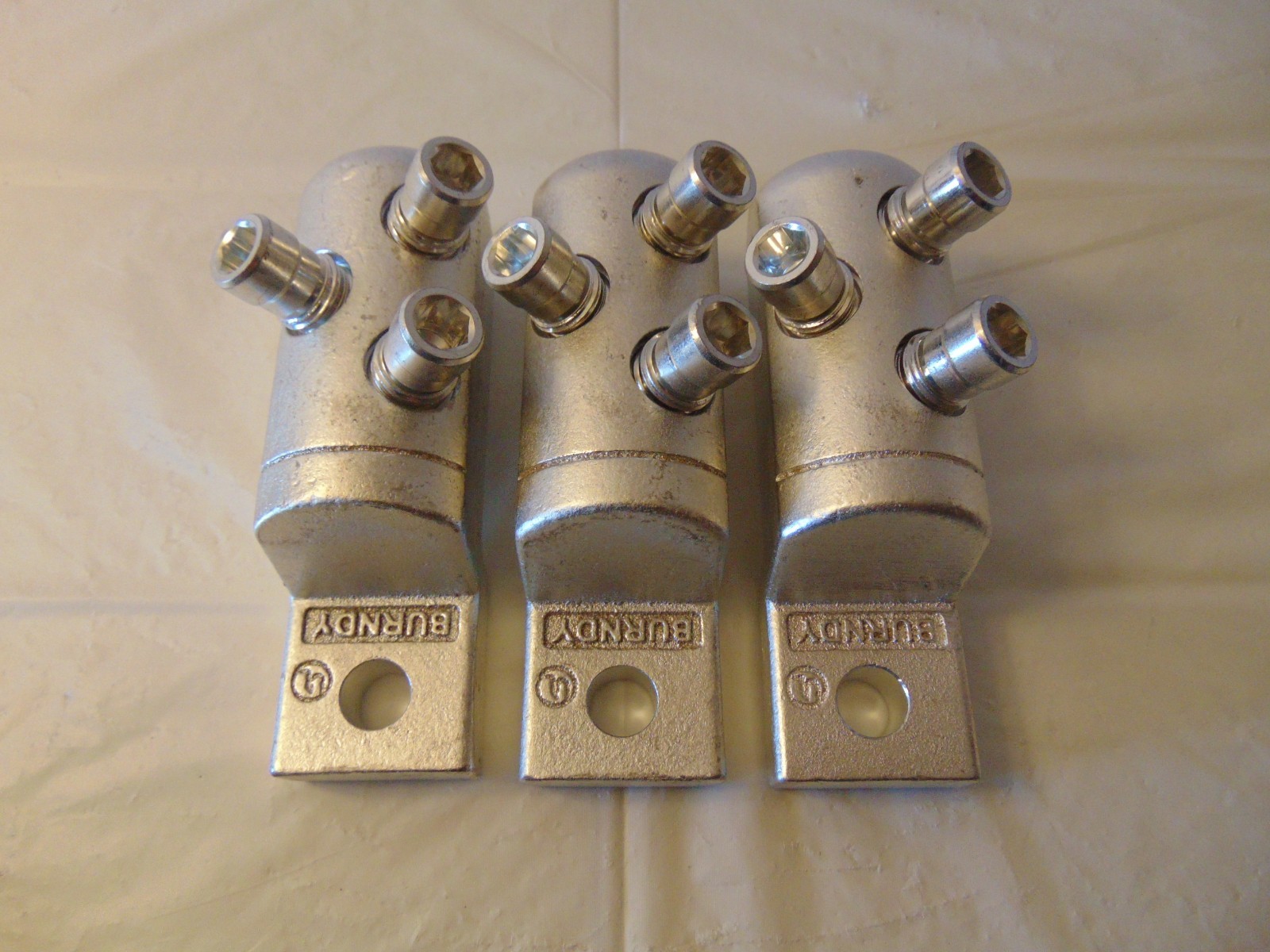 3 KASB39U12 Burndy Terminal QIKSHEAR Lug Series, 600-750 kcmil 1-hole Shear Bolt