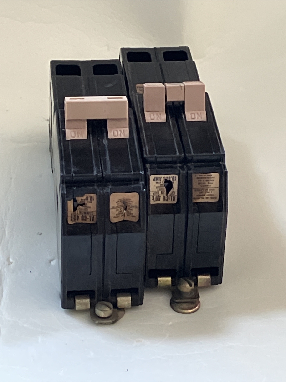 Cutler Hammer 90 Amp 2 Pole CH Circuit Breaker Eaton CH290 Long 240VAC CH290L