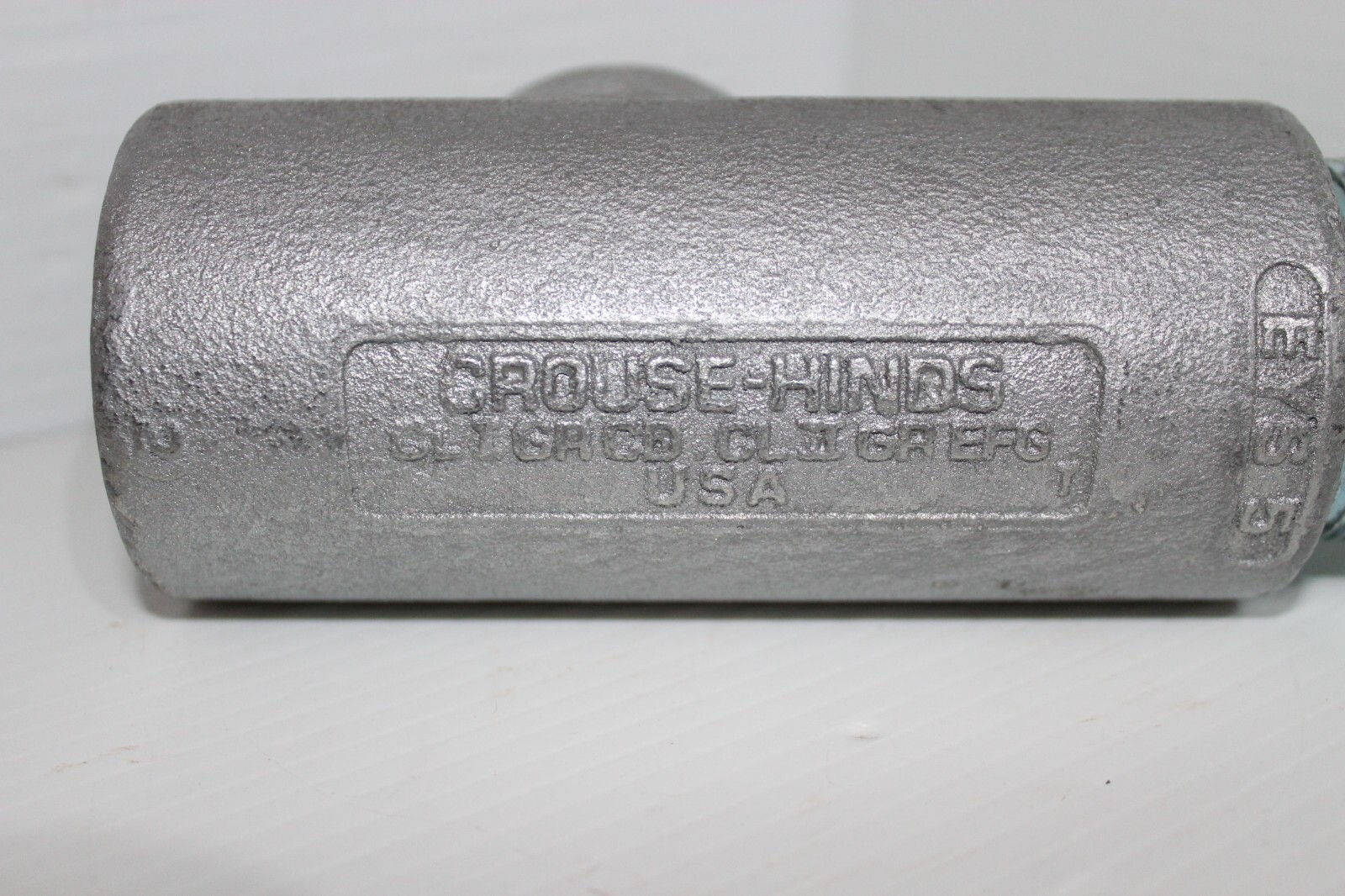 ⭐NEW IN BOX⭐ONE EATON CROUSE-HINDS EYS56 1-1/2″ CONDUIT FITTING SEALOFF