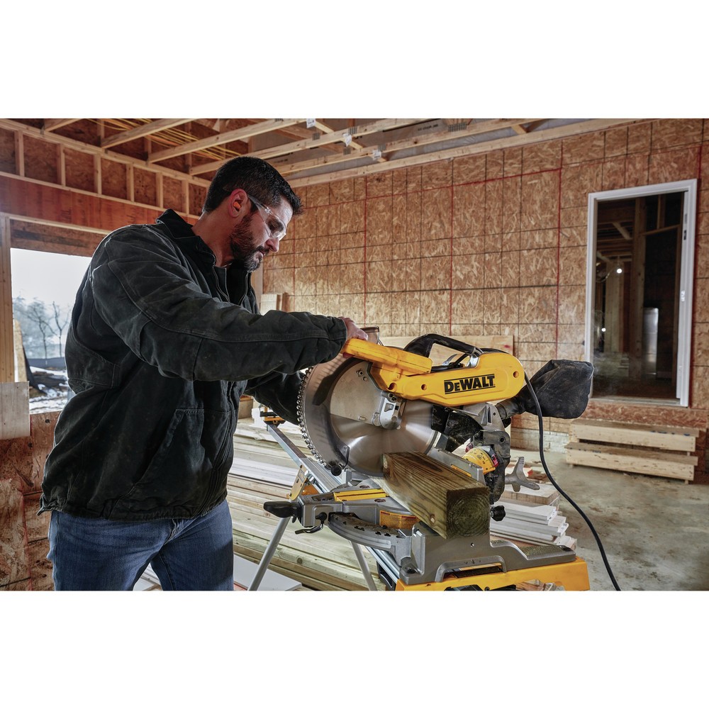 DEWALT DWS716R 15A 2-Bevel 12″ Corded Compound Miter Saw Certified Refurbished