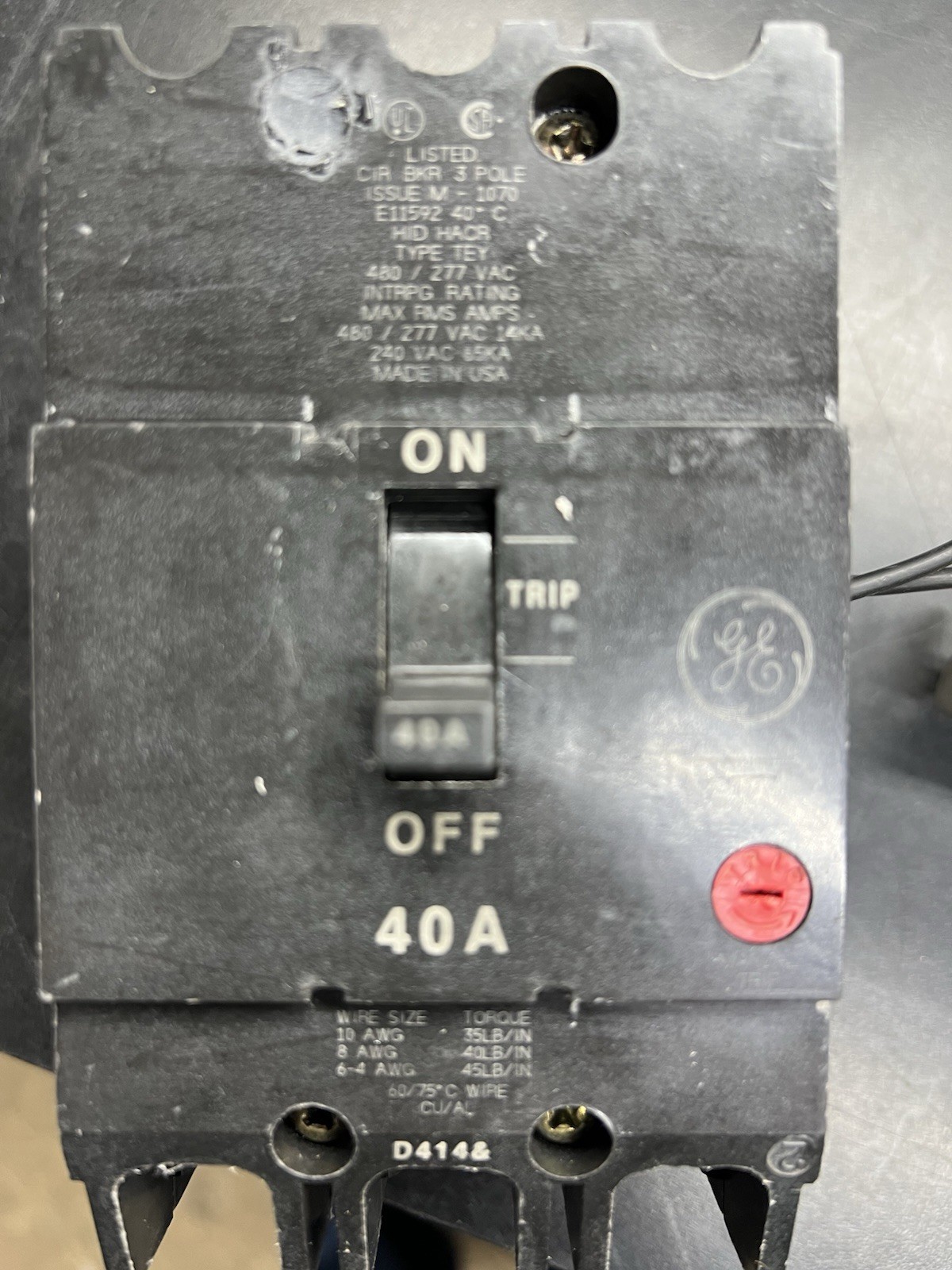 GE TEY340ST12 Circuit Breaker 3 POLE 40AMP W/ 120V SHUNT TRIP