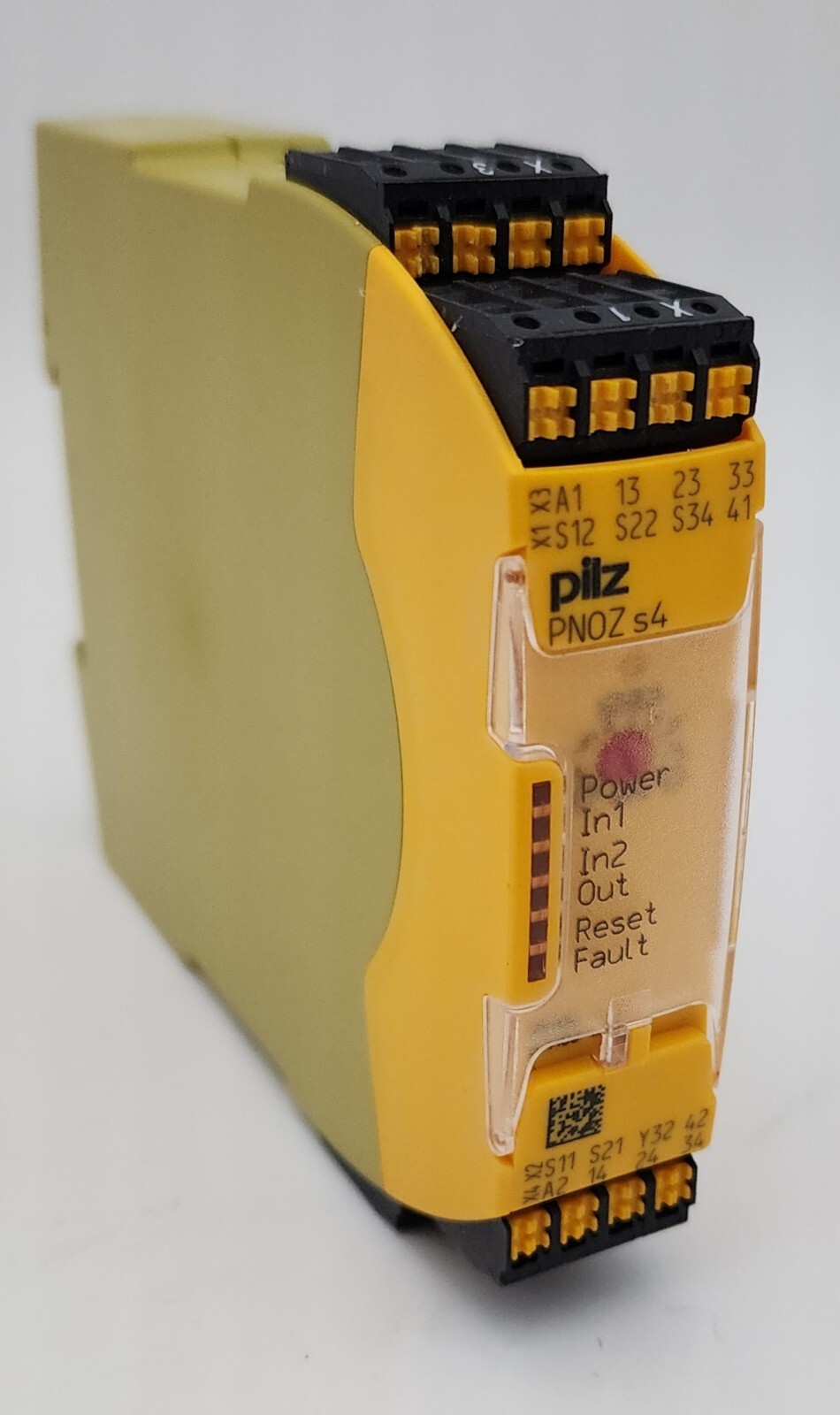 PILZ 751104 PNOZ S4 C Safety Relay 24 Vdc 3N/O 1N/C *NDA AVAILABLE*