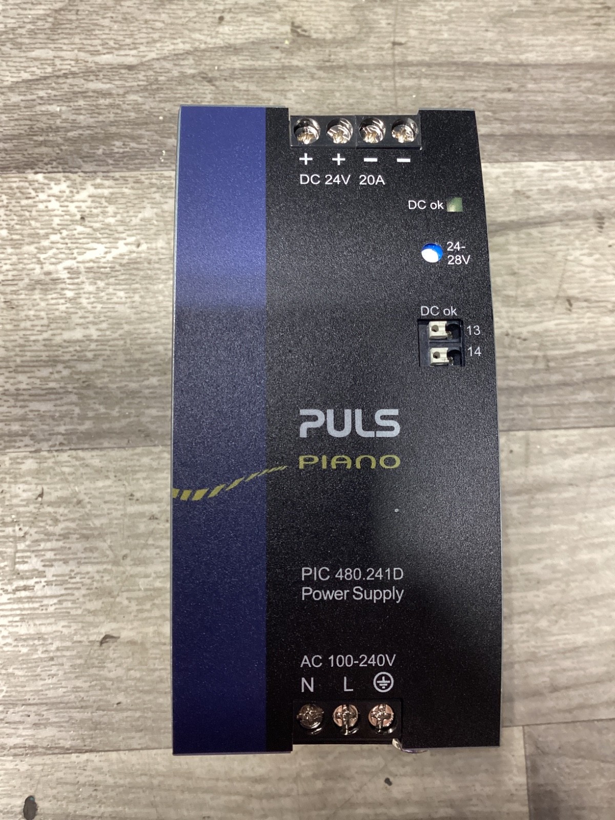 ONE USED PULS PIC240.241D POWER SUPPLY #102D80PR5
