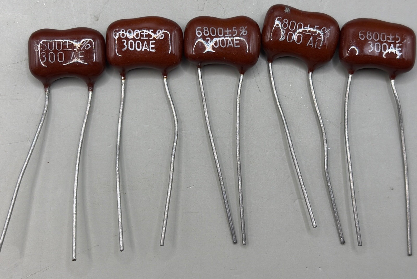 QTY 5 Cornell Dublier 6800pF 300V 5% Dipped Silver Mica Capacitors NOS