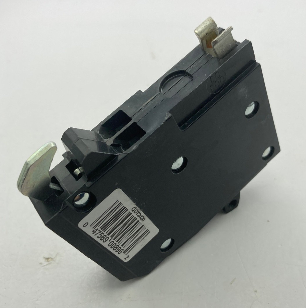 Square D QOT2020 1 Pole Twin 20A 120V Plug In Tandem Metal Hook Circuit Breaker