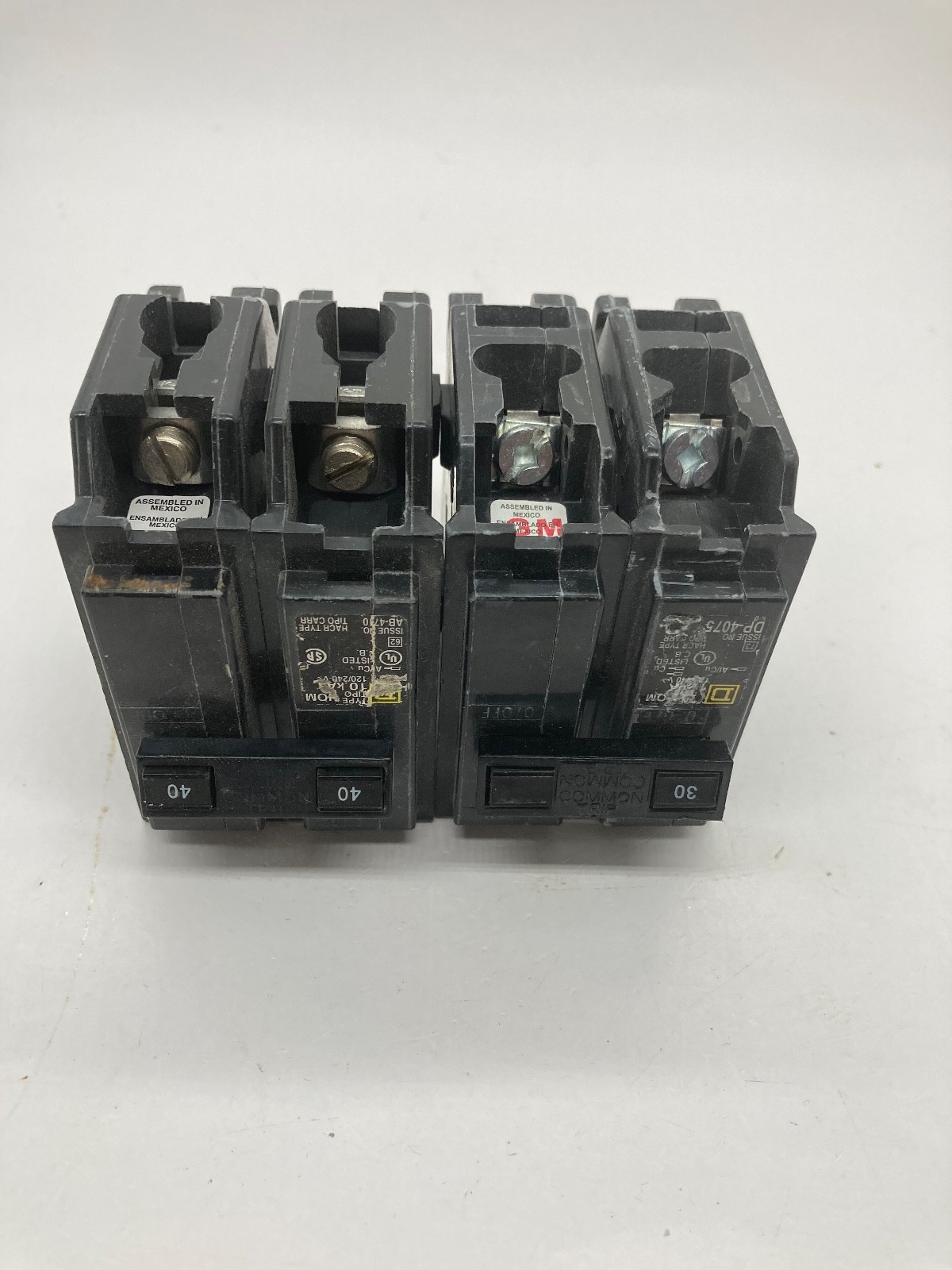 Lot Of 2 Homeline 1-HOM230 1-HOM240 2Pole 30/40 Amp 120 240V HOM Plug In Breaker