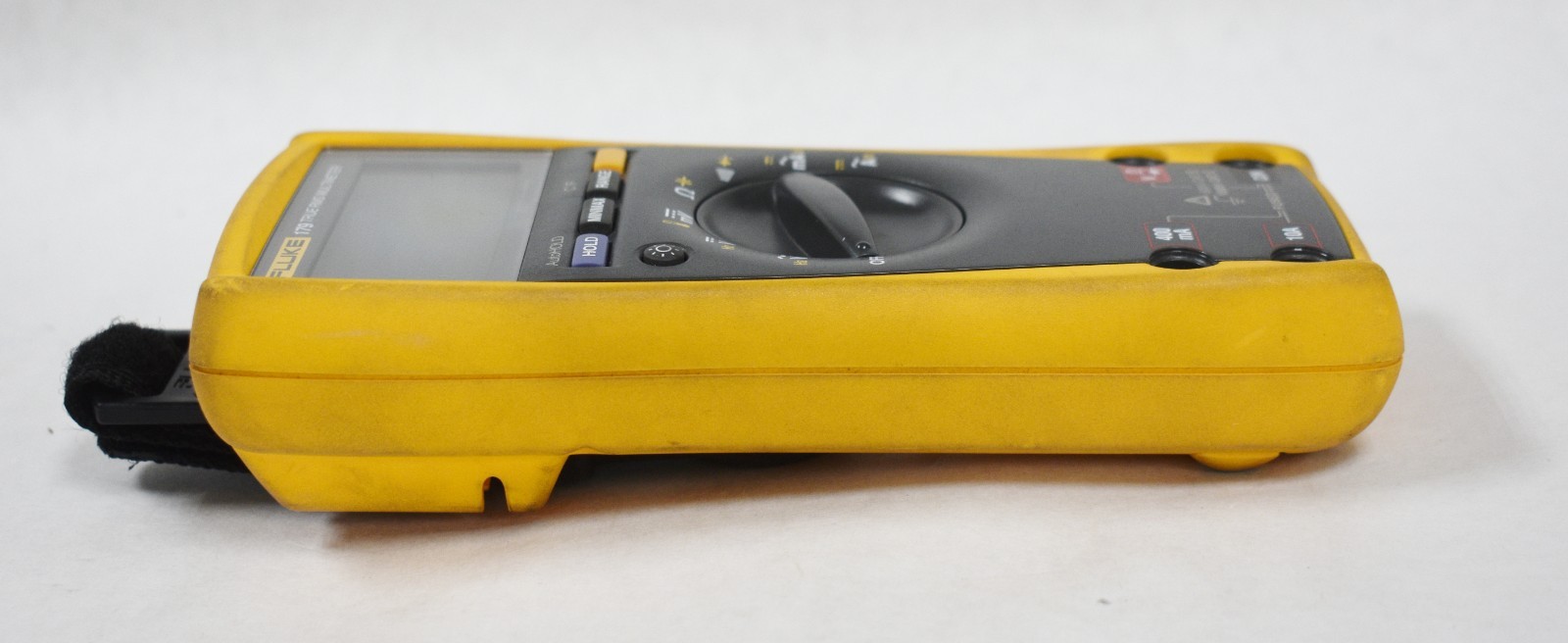 Fluke 179 True RMSDigital Multimeter Auto-Ranging Handheld W/ Cables & Case Used