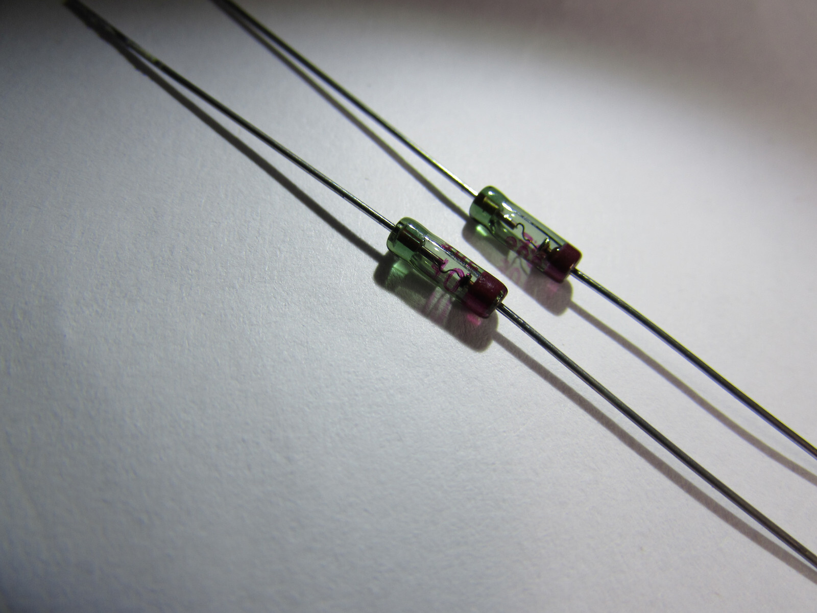 OF305 OA90 Philips Mullard Telefunken Germany Germanium Gold Bonded Diodes 4 USA