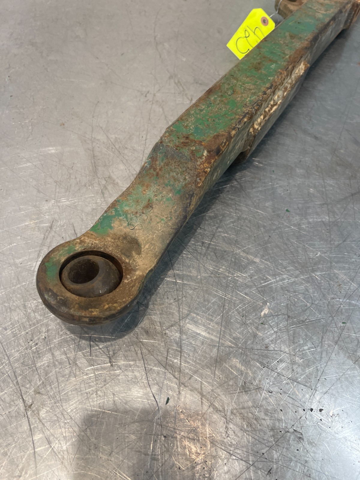 John Deere Tractor Lower 3pt Hydraulic Lift Arm F2687R