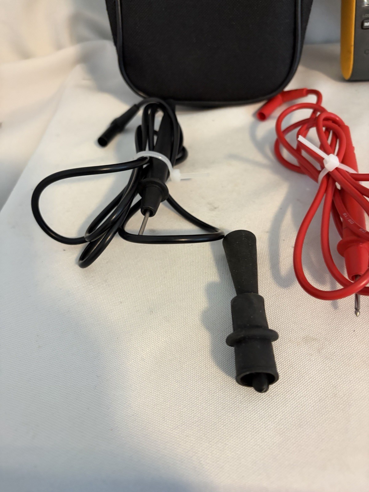 Fluke 375 FC TRMS Clamp Meter VG/cond See Details