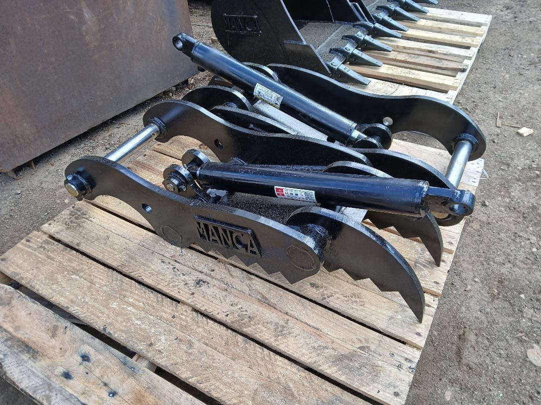 kubota kx057 and u55 hydraulic thumb kit
