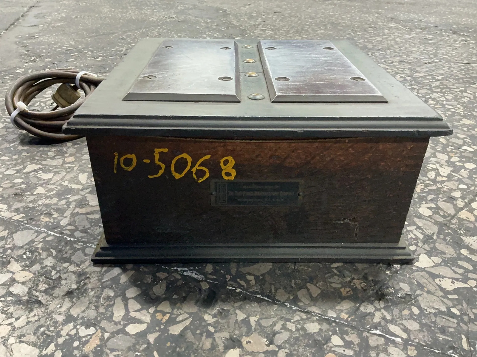 THE TAFT-PEIRCE MANUFACTURING COMPANY SURFACE DEMAGNITIZER