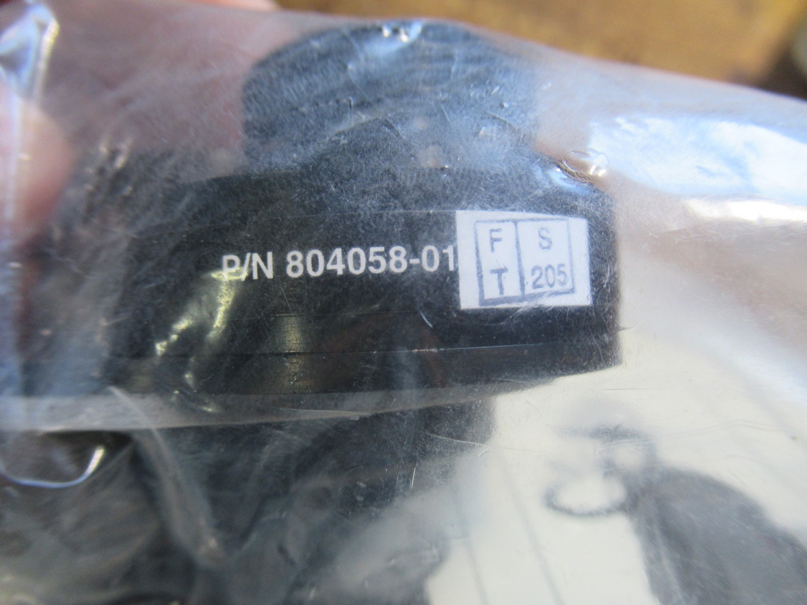 Scott Chin Style Mask Model 63 Respirator 804058-01 NIB