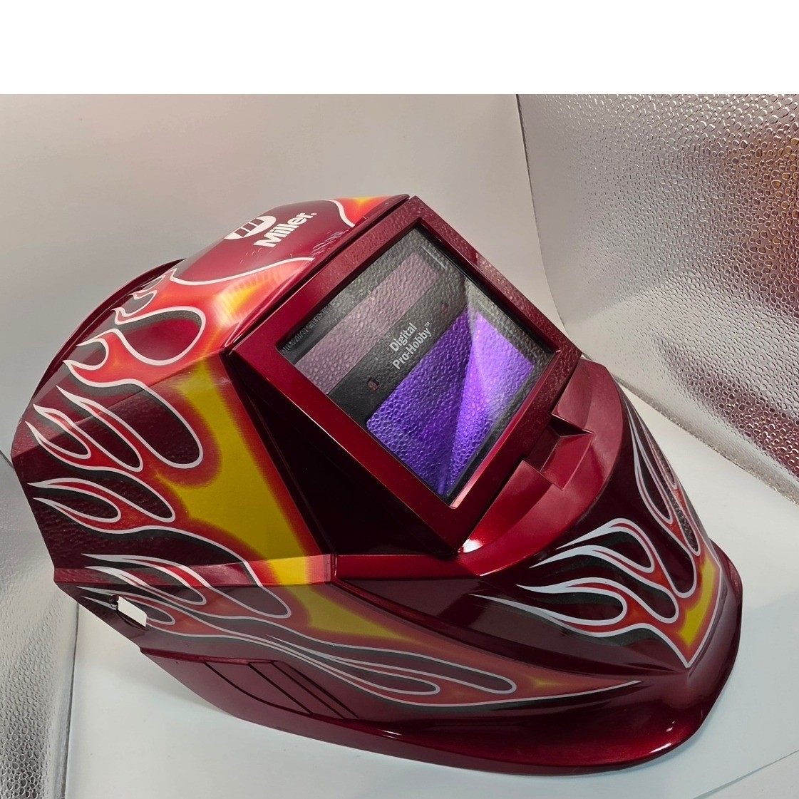Miller Digital Pro-Hobby Welding Helmet Auto Darkening Red Flame Shell WORKS