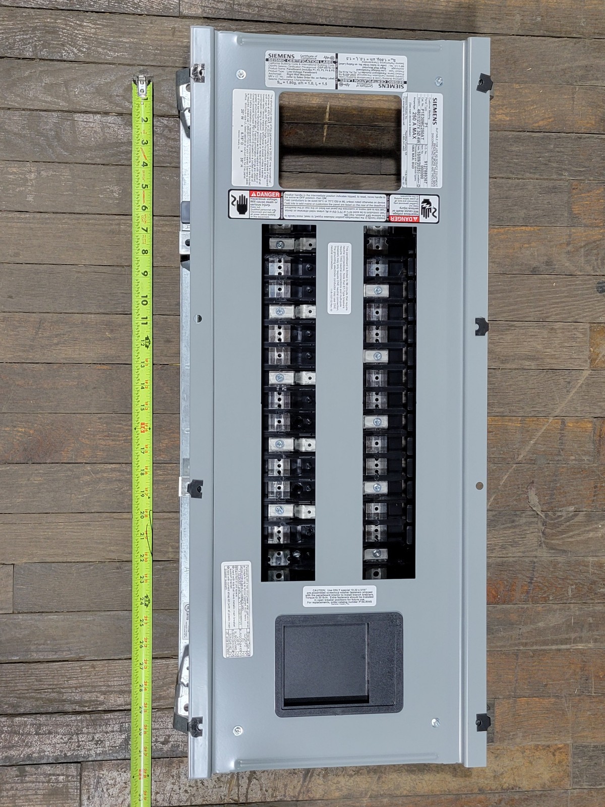 Siemens P1E30MC250AT Main Panelboard Interior 250A 3P 4W 3PH 480/277V 30 Circuit